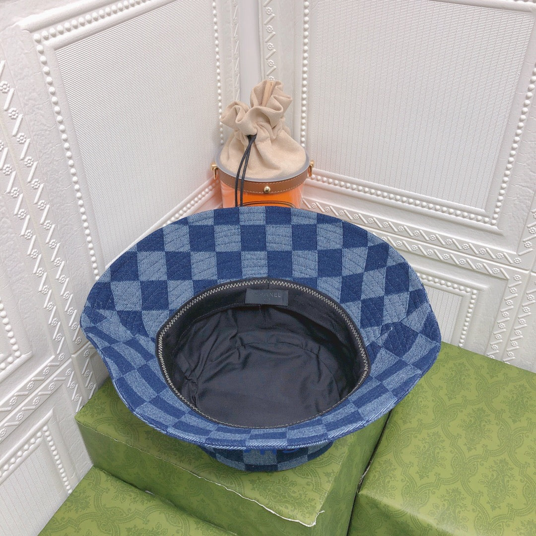 Fashion Rhombus Element Bucket Hat