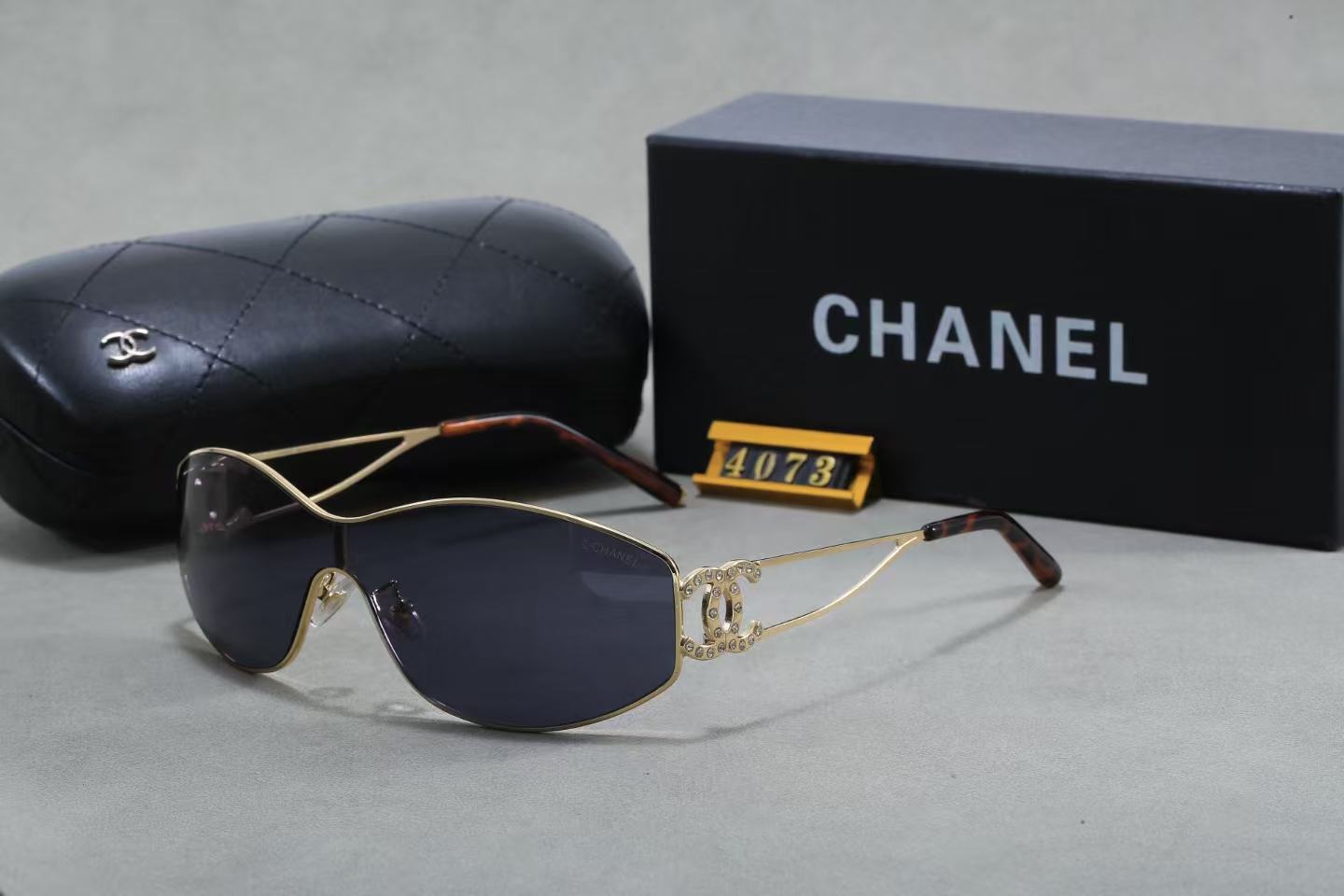 Stylish European and American style metal and diamond-encrusted sunglasses 4073