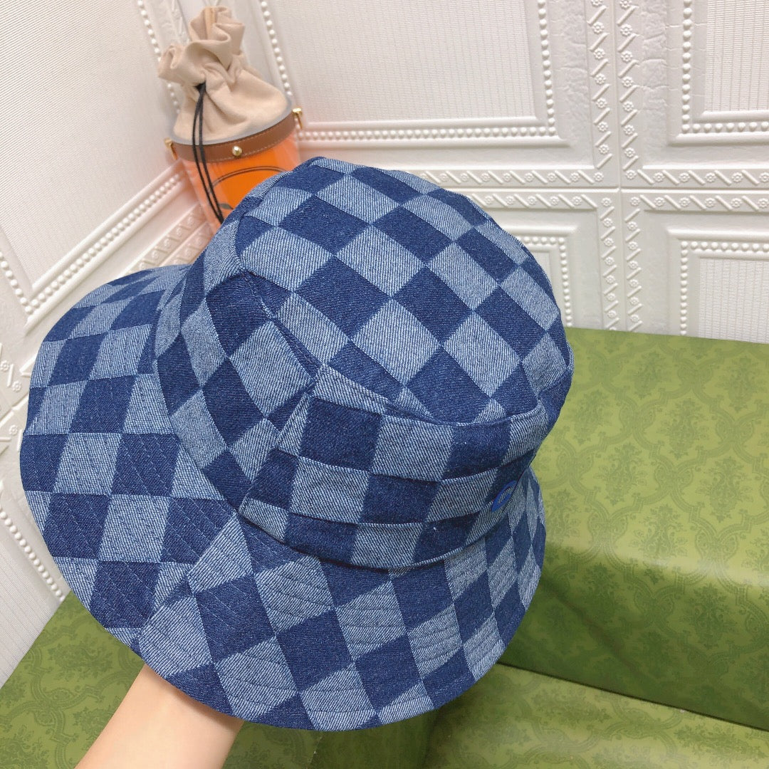 Fashion Rhombus Element Bucket Hat
