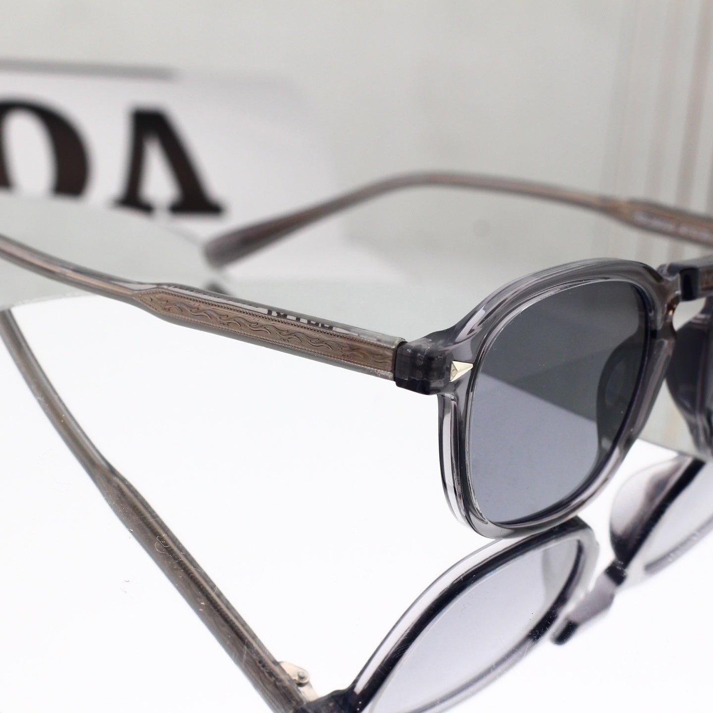 Fashion Metal Frame Polygon Sunglasses Women Trendy 38000