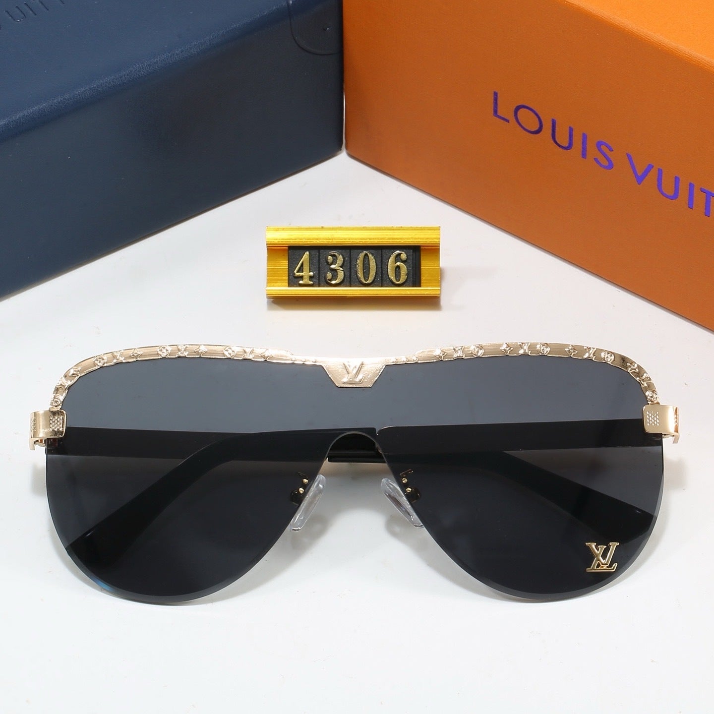 Stylish and cool casual sunglasses 4306
