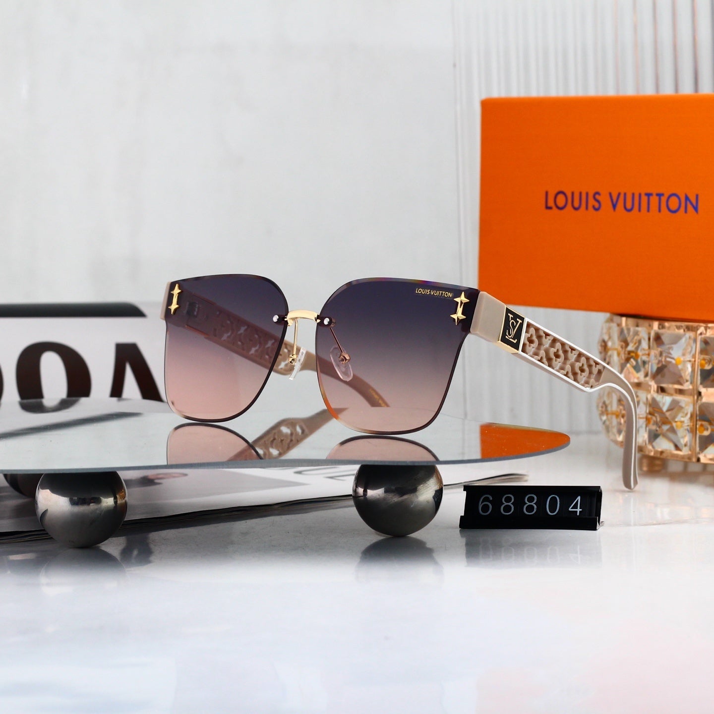 Frameless Oversized Sunglasses with Cut-out Star Accents 68804