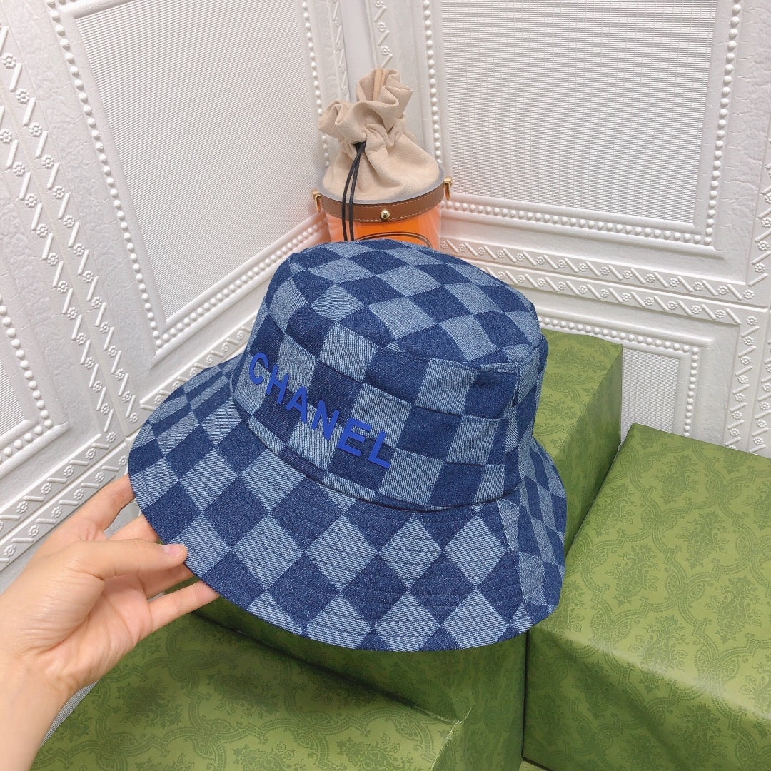 Fashion Rhombus Element Bucket Hat