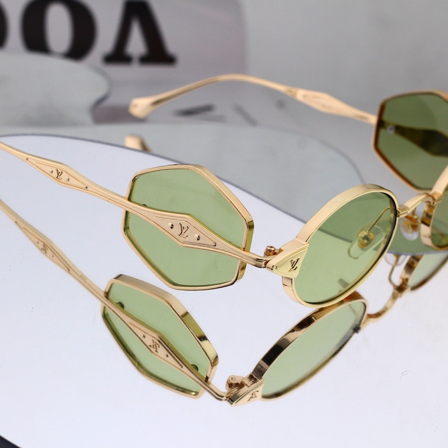 Fashion Metal Logo Polygon Sunglasses 4141