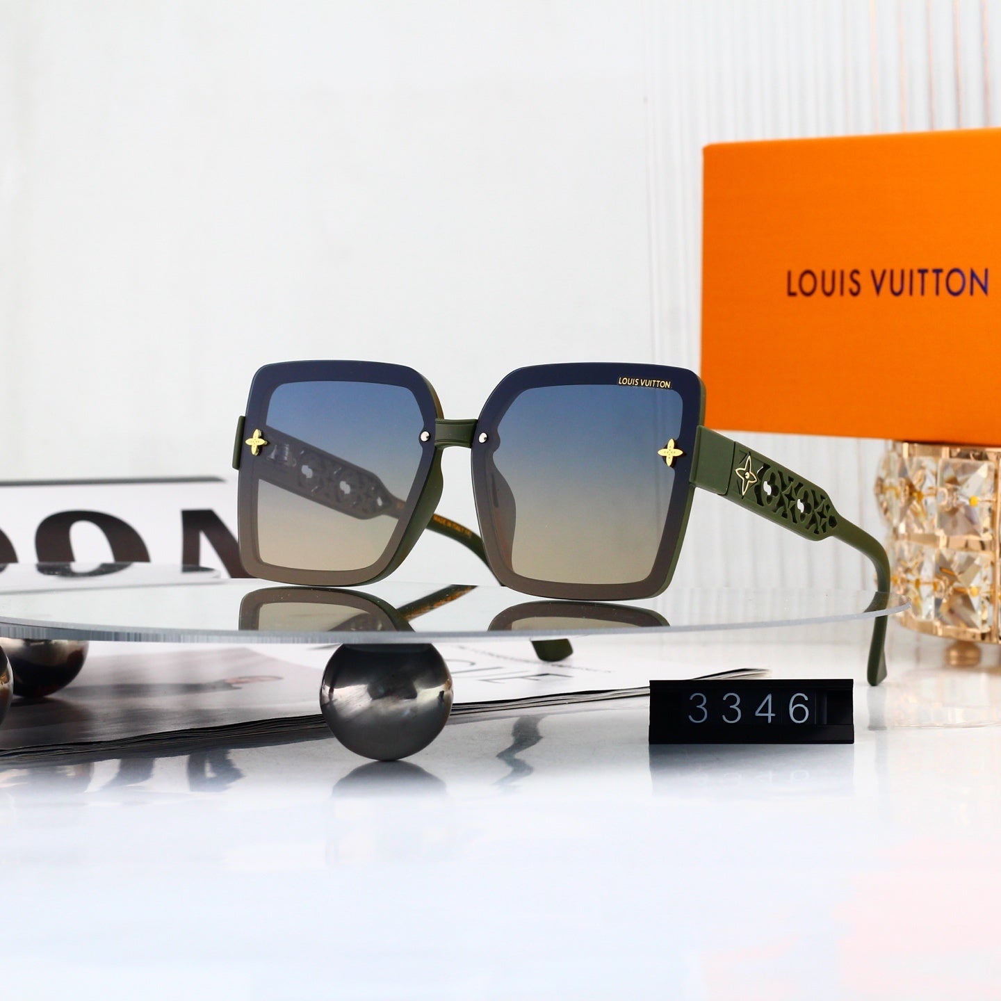 Oversized Square Sunglasses with Cut-out Star Accents 3346