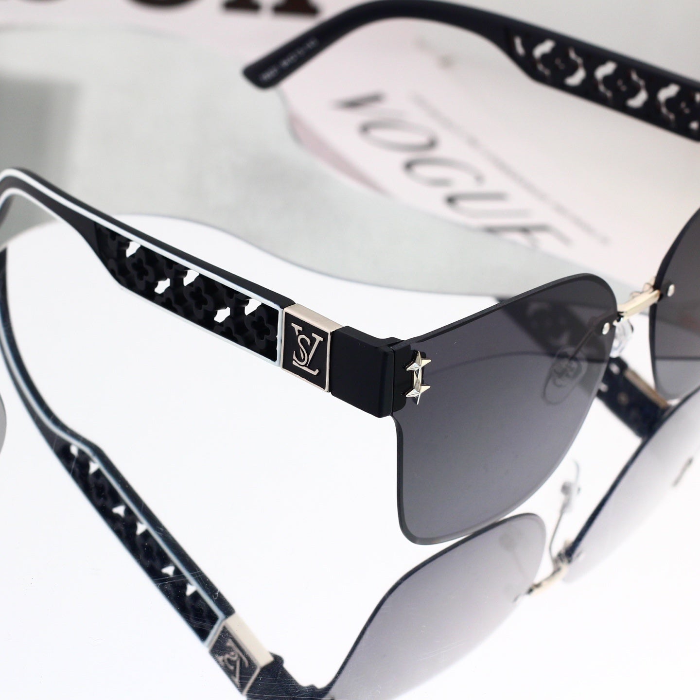 Frameless Oversized Sunglasses with Cut-out Star Accents 68804
