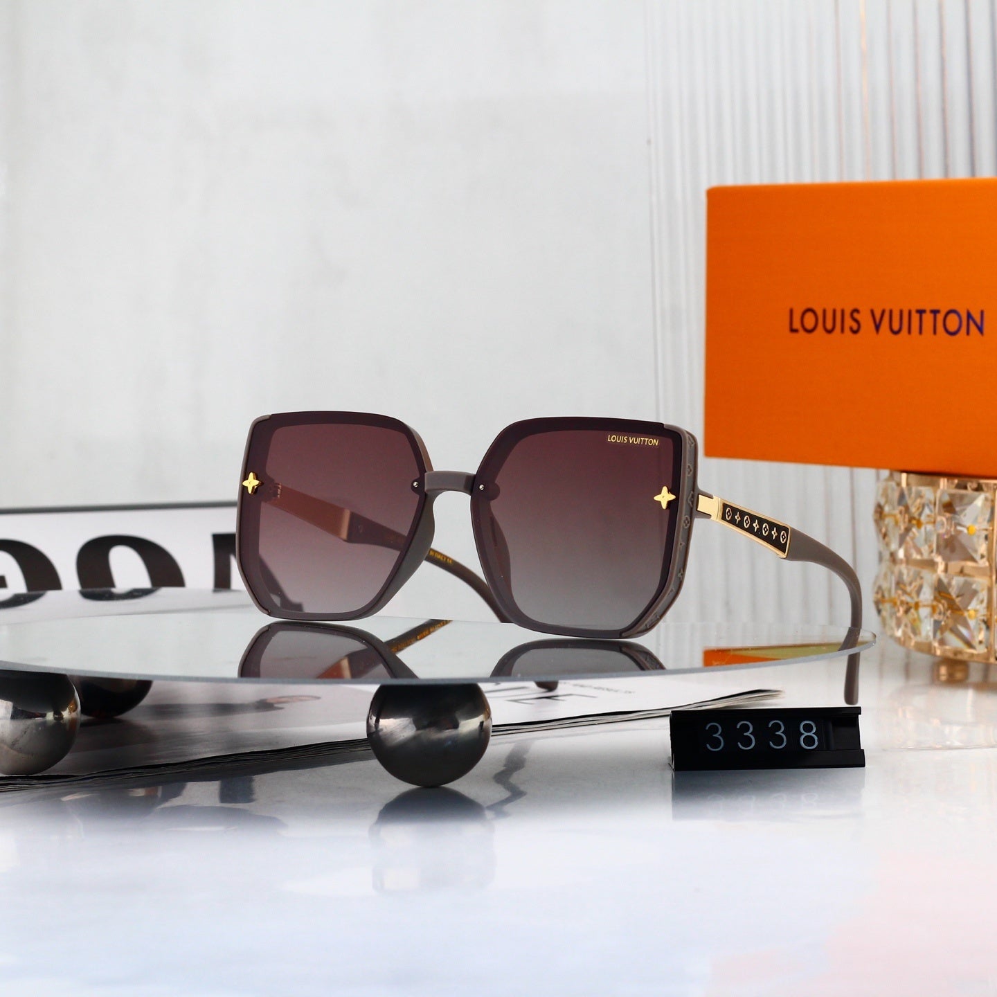 Oversized Polygonal Sunglasses with Star Accents 3338