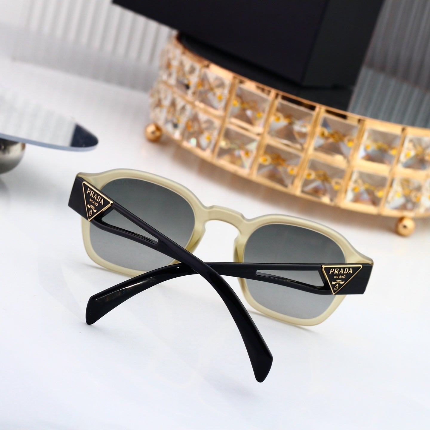 Polarized Sunglasses Personality Rivet Small Round Frame Sunglasses  3337