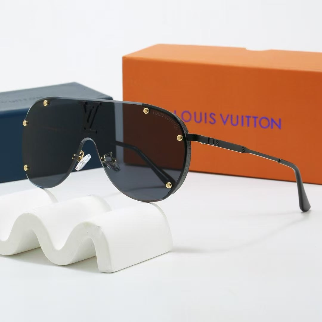 Oversized. integrated metal trendy sunglasses