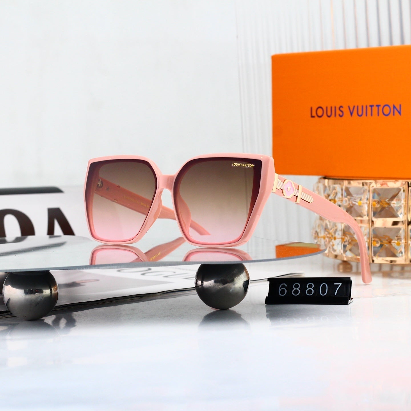 Minimalist Oversized Metal Decorated Sunglasses 68807