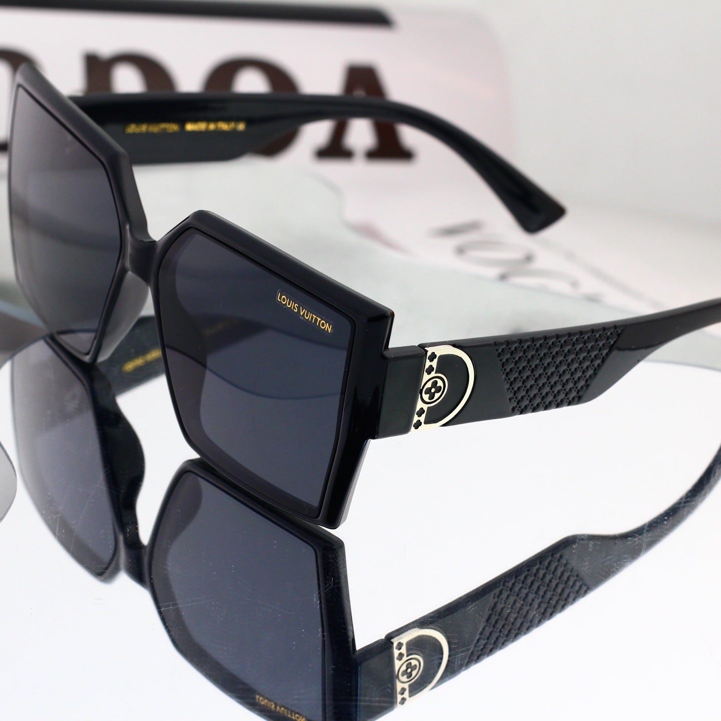 Geometric Hollow-out Metal Decorated Sunglasses 68806