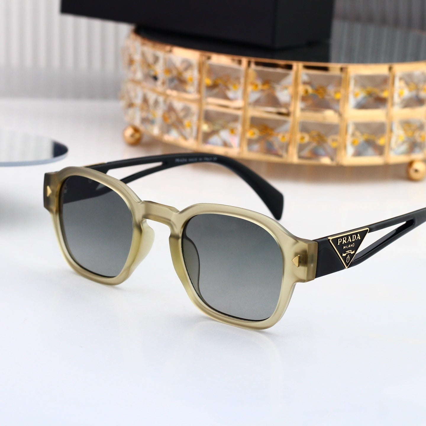 Polarized Sunglasses Personality Rivet Small Round Frame Sunglasses  3337