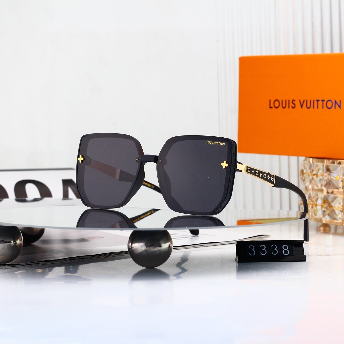 Oversized Polygonal Sunglasses with Star Accents 3338