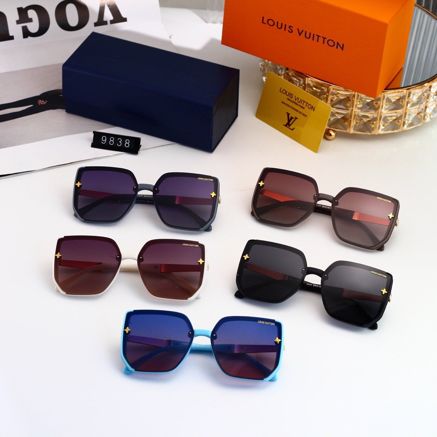 Oversized Polygonal Sunglasses with Star Accents 3338