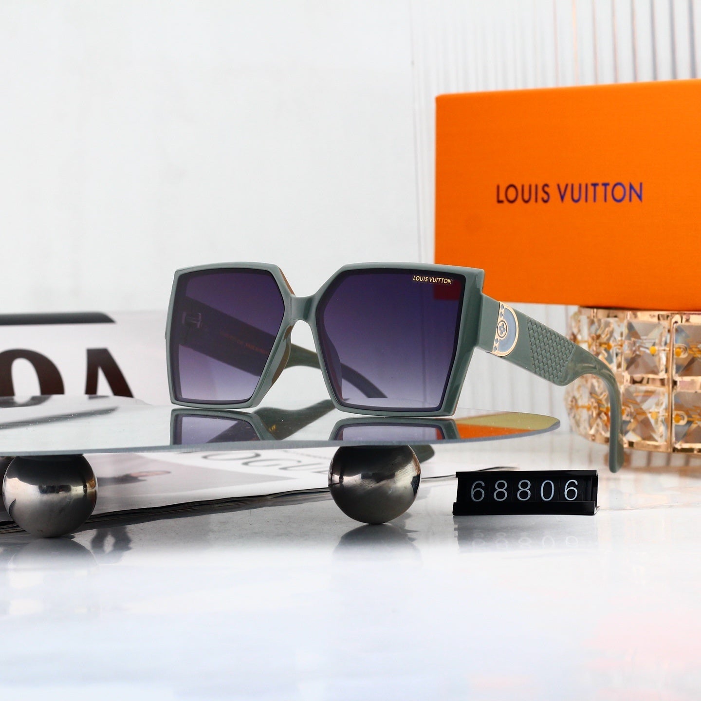 Geometric Hollow-out Metal Decorated Sunglasses 68806