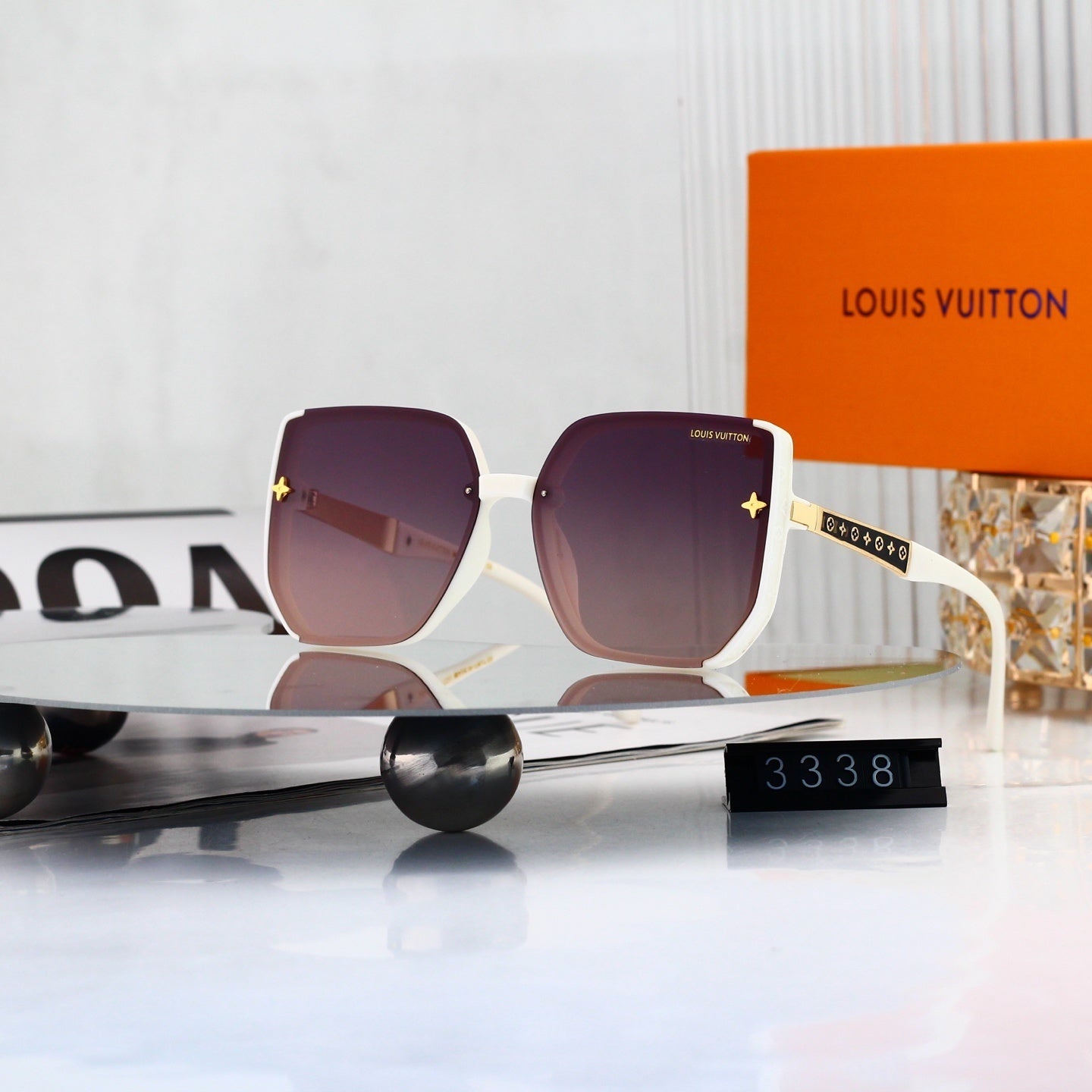 Oversized Polygonal Sunglasses with Star Accents 3338