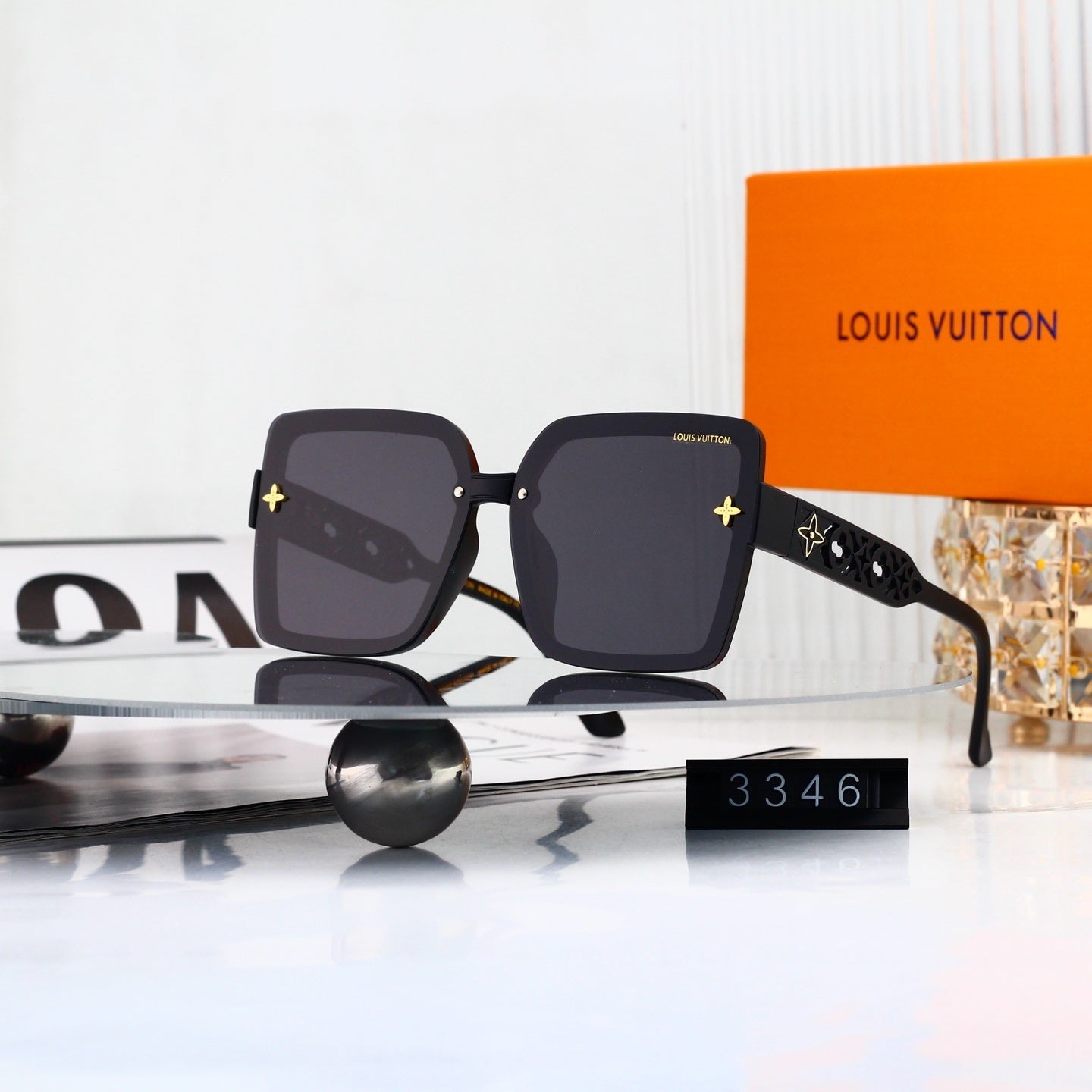 Oversized Square Sunglasses with Cut-out Star Accents 3346