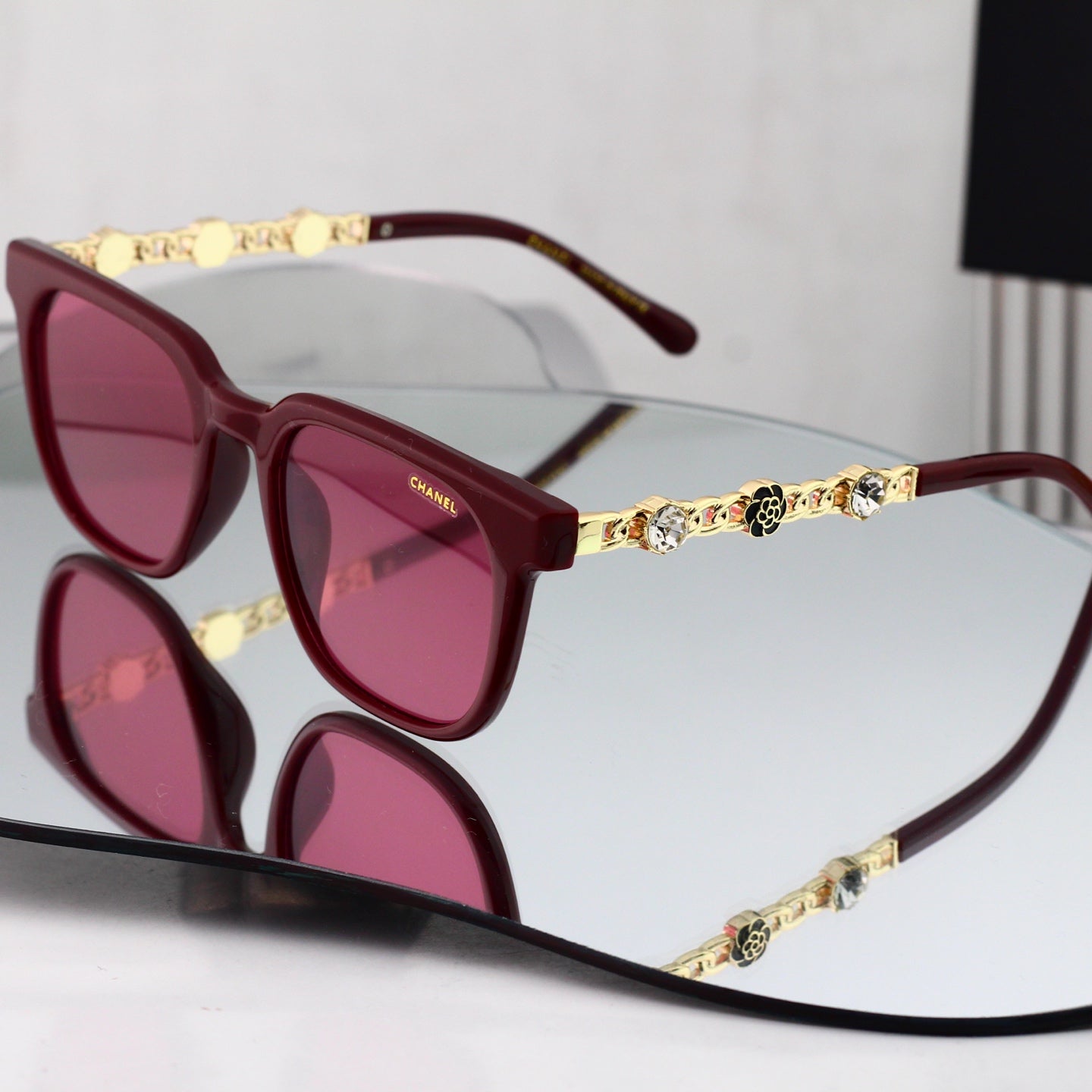 Diamond-encrusted high-end fashion sunglasses 0752