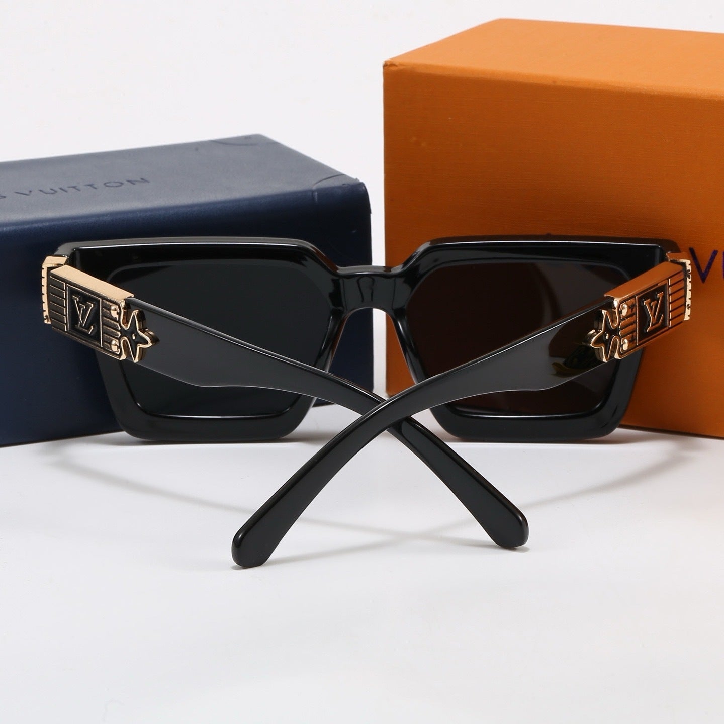 Stylish unisex UV-protective sunglasses 4363