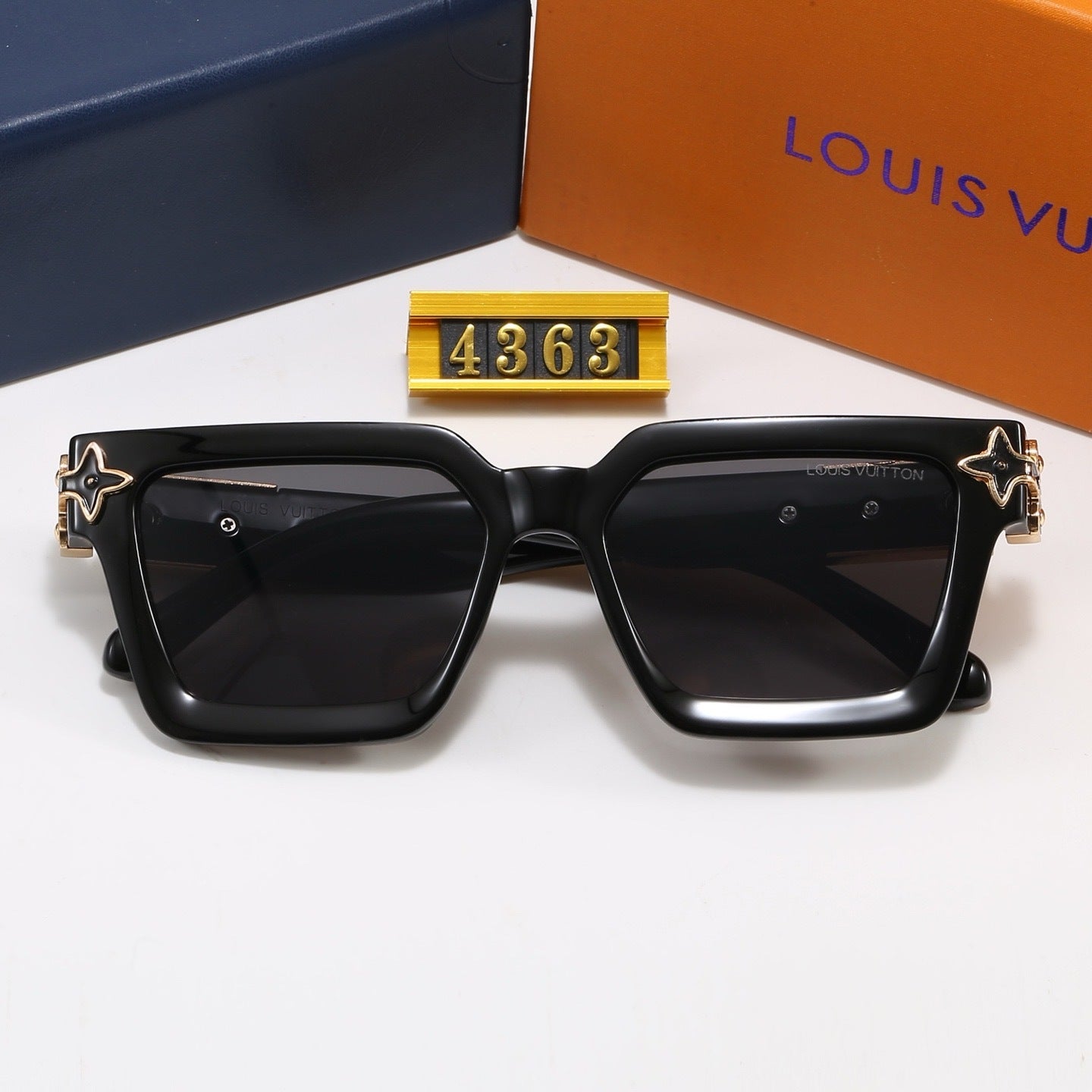 Stylish unisex UV-protective sunglasses 4363